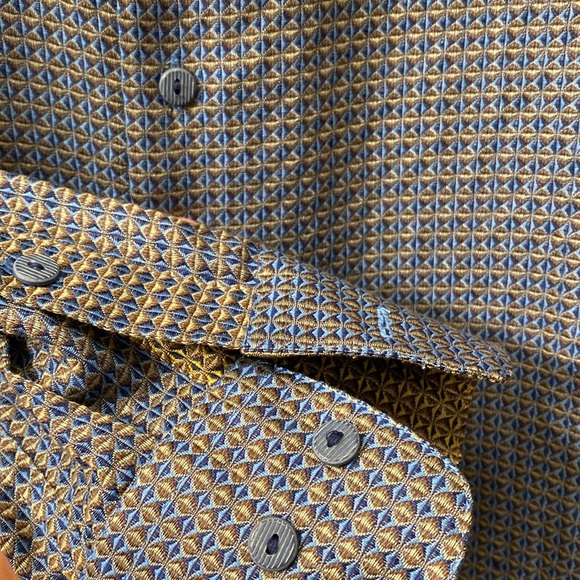 Men's Jhane Barnes Blue Starburst Patterned Silk+Cotton Button-Down Shirt - Picture 11 of 16